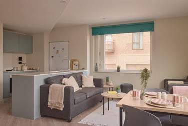 1 bed flat, Hallsville Road, Canning Town, London, E161BF - Image 3